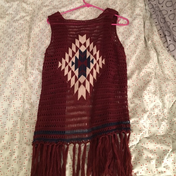Blue pepper maroon knitted vest
