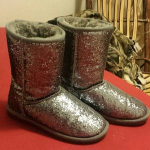 Bearpaw sparkle boots