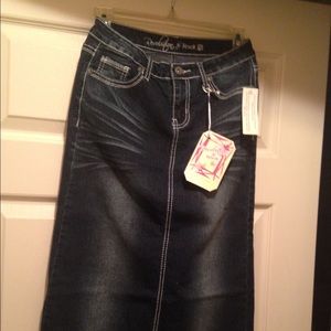 Denim skirt