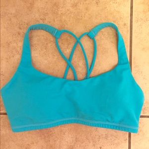 Lululemon Free To Be Sports Bra in Aqua size 4