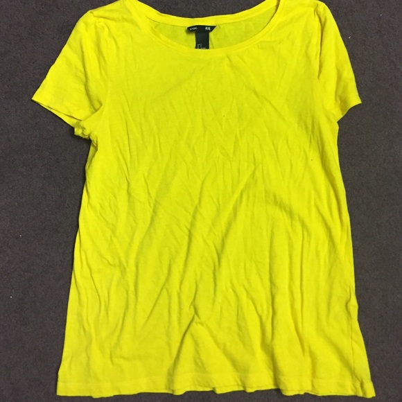 Yellow t shirt