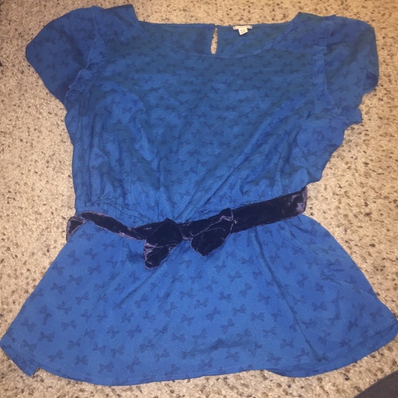 Blue top with velvet bow belt