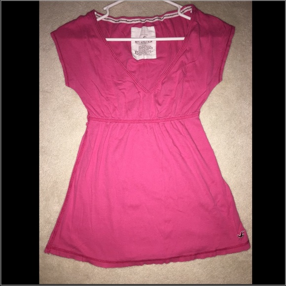 Hollister V-Neck