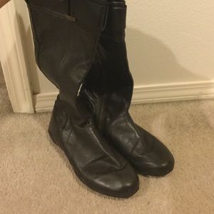 Dkny dark brown boots