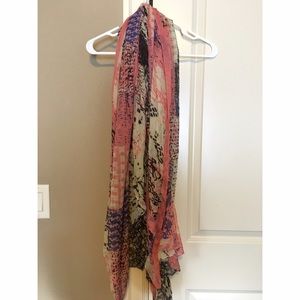 Patterned scarf