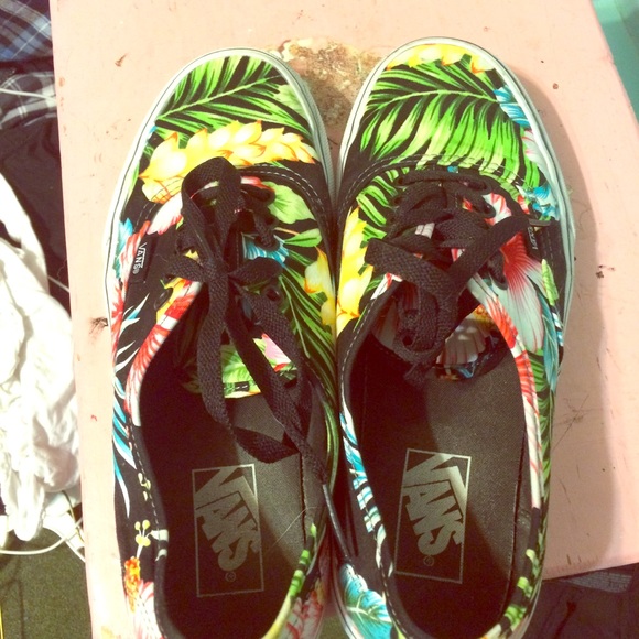 Floral print VANS