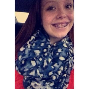 Meet your Posher, Lilin