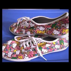 Hello Kitty x Vans