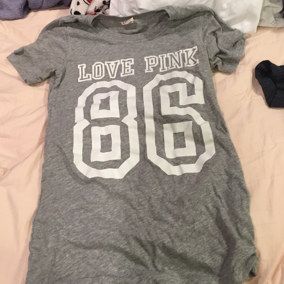 VICTORIA'S SECRET PINK t-shirt