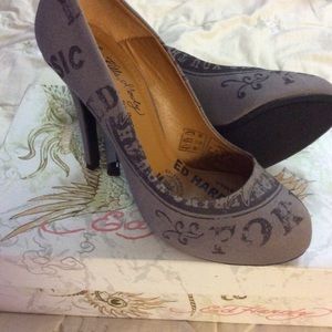 NEW Ed Hardy Pumps