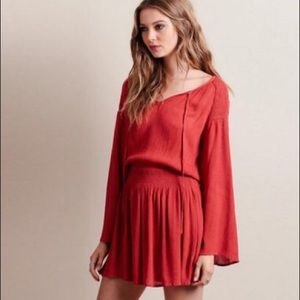 V neck trumpet sleeve fashion dress