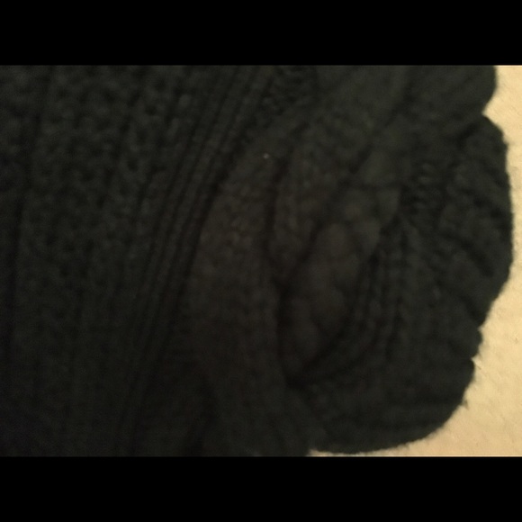Knit hat - Picture 2 of 2