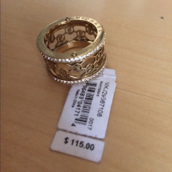 Michael Kors Ring *more pictures added*