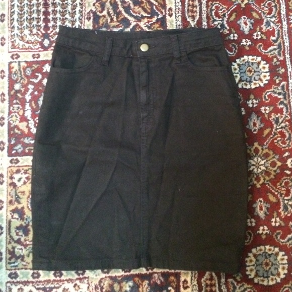 American Apparel Black Denim Skirt
