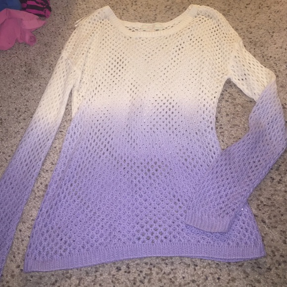 Hole-y sweater cream/purple colored