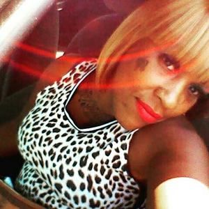 Meet your Posher, Tenisha