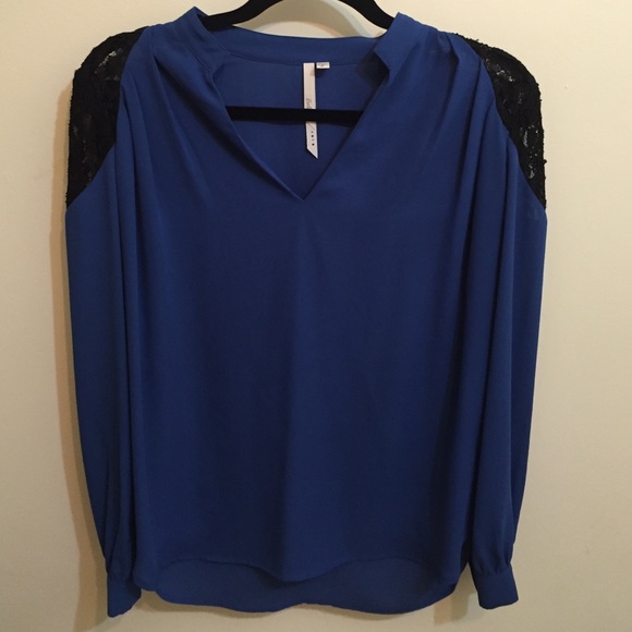 Blue blouse