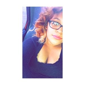 Meet your Posher, Nohely