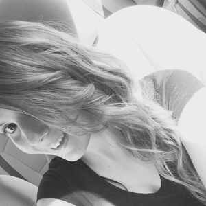 Meet your Posher, Sabrina