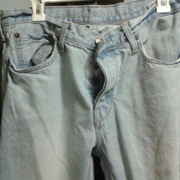 Men's distressed  jeans