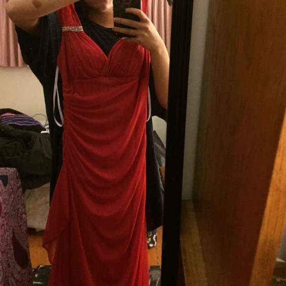 Red prom dress