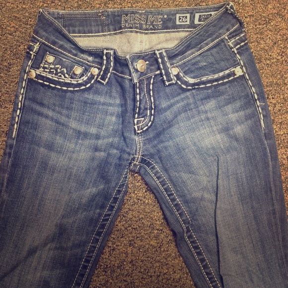MISS ME Jeans. Size 26.