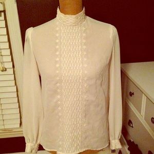 Vintage cream turtleneck blouse. Professional