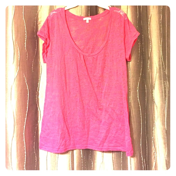 Maurice's pink burnout style t-shirt