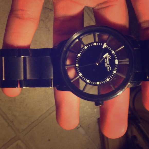 Kenneth Cole black watch!
