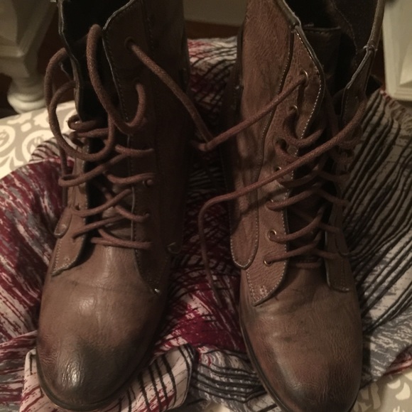 Cute Booties - Picture 3 of 3