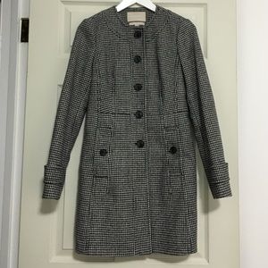 Banana Republic Black and White Houndstooth Coat
