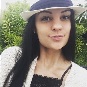 Meet your Posher, Callie