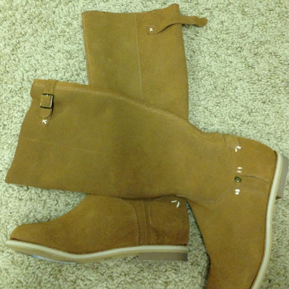 Reef desert boots size 7 NEW
