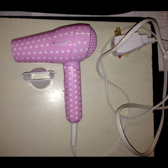 Babyliss travel blow dryer