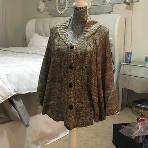Cape. Fits xsmall, small, medium
