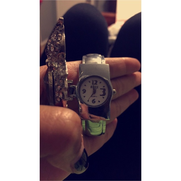 Watch - Picture 2 of 2