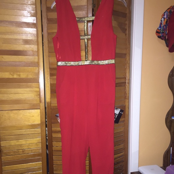 Red Magic Jumper 😍 - Picture 2 of 2