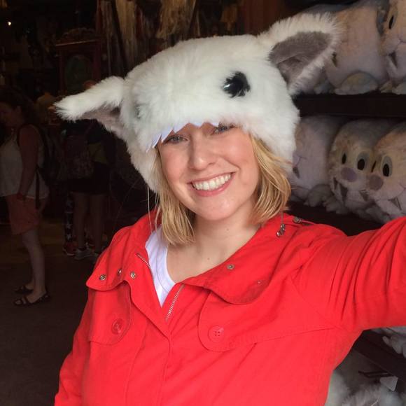 Meet your Posher, Erin - Picture 3 of 4