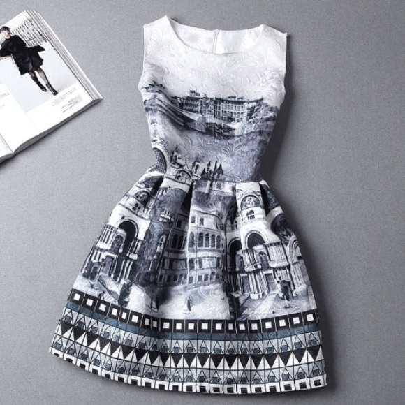 Dresses & Skirts - 💥💥💥💥Black and white dress💥💥🎉🎉🎉