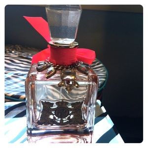 Juicy Couture - Couture La La perfume