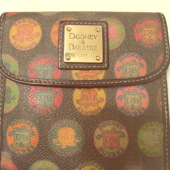 2009 Anniversary Dooney & Bourke 1975 Large Wallet