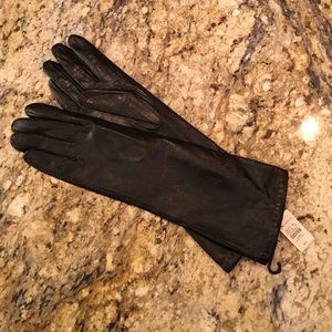 NWT Talbots 100% leather gloves