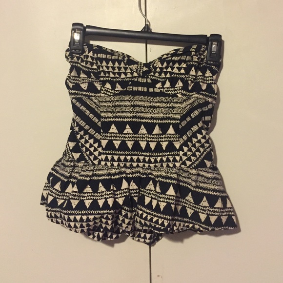 Charlotte Russe Tops - Strapless party top