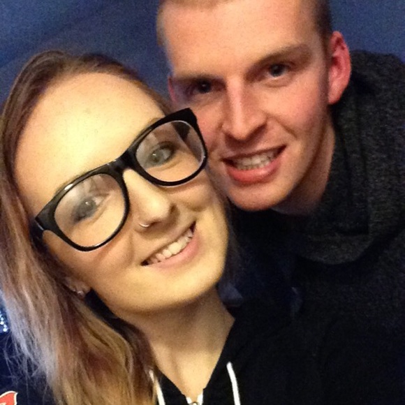 Meet your Posher, Nicole - Picture 1 of 1