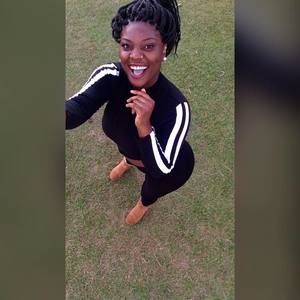 Meet your Posher, Nina