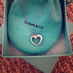 Tiffany & Co. Paloma Picasso heart necklace
