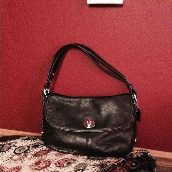Coach Handbags - NWOT Great Coach bag