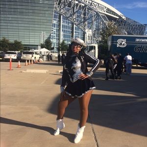 Meet your Posher, Kamyah