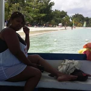 Meet your Posher, Veronica