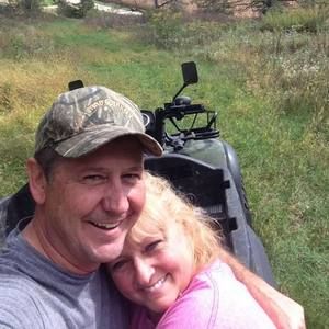 Meet your Posher, Lora